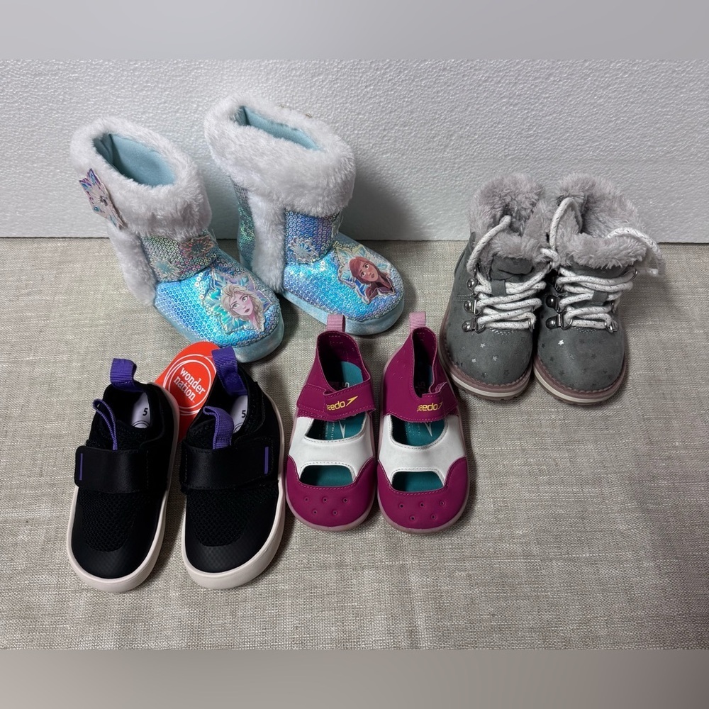 4 four pairs of girls' shoes Sizes 5”